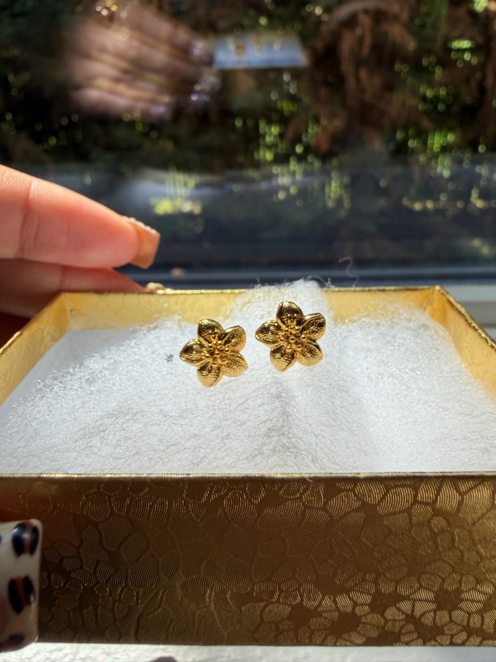 ✨ 24K Gold Flower Stud Earrings | Dainty Floral Jewelry | Everyday Cute Earrings